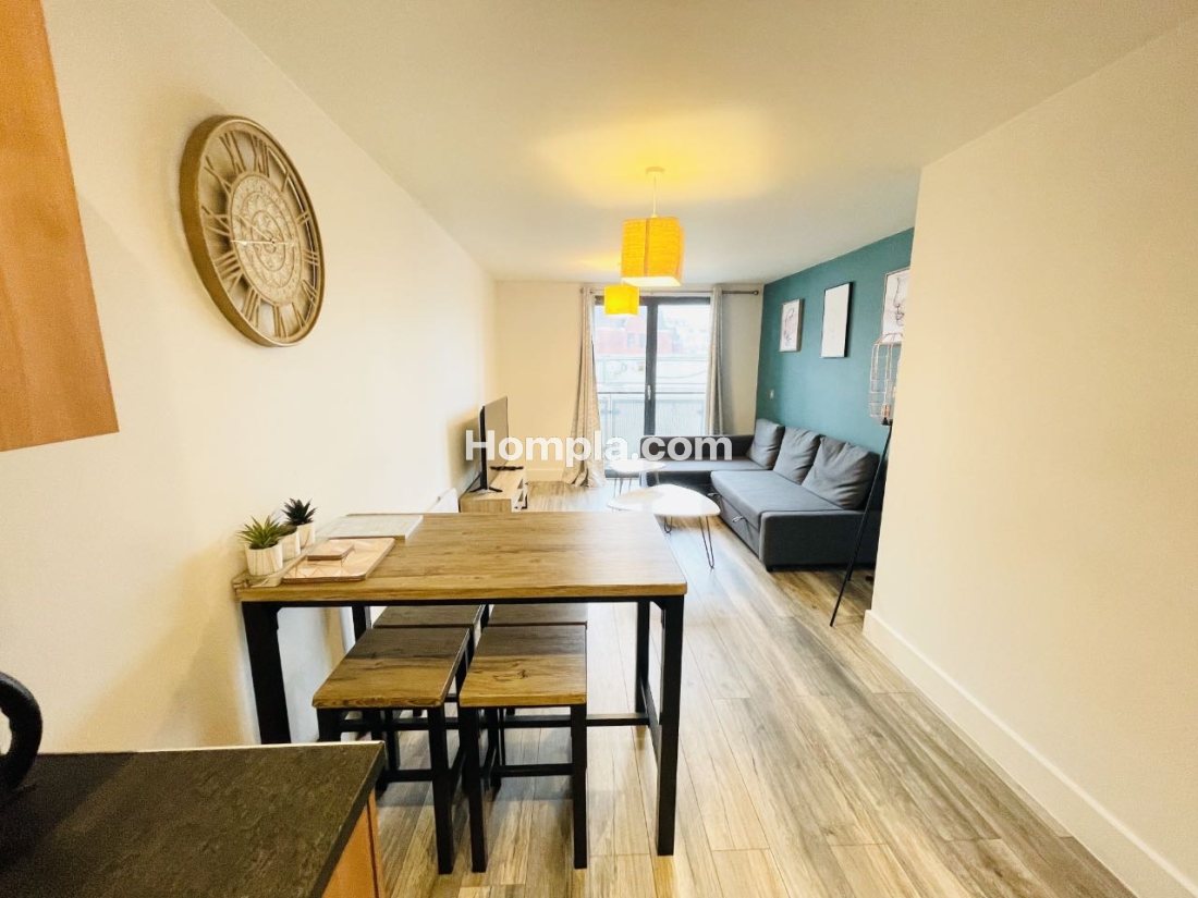 Arcadian apartment