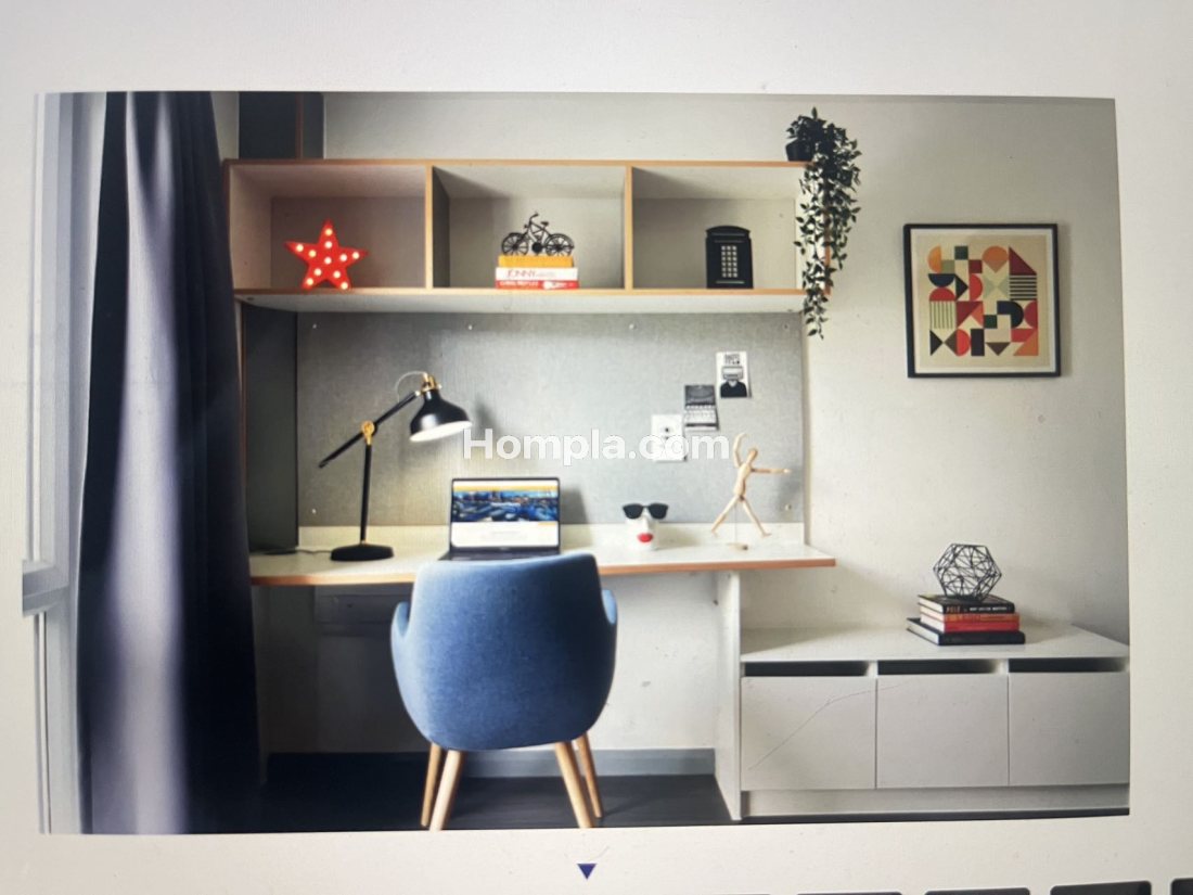 Hampton Square apartment