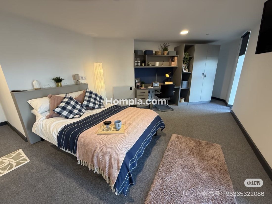 Compass apartment