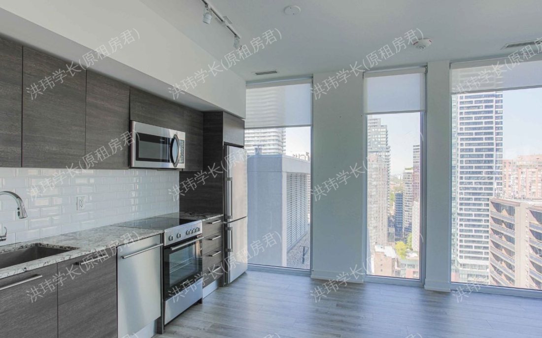 28 Wellesley St E公寓