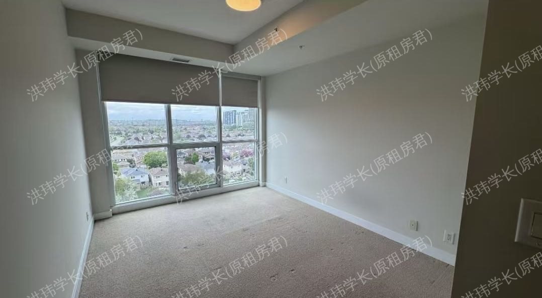 Pinnacle Grand Park公寓
