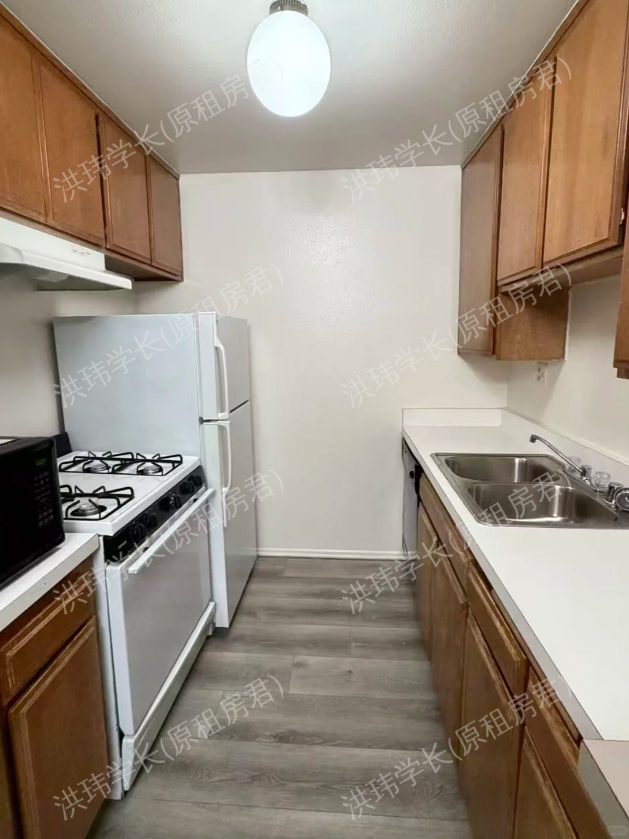 655 Kelton Apartments公寓