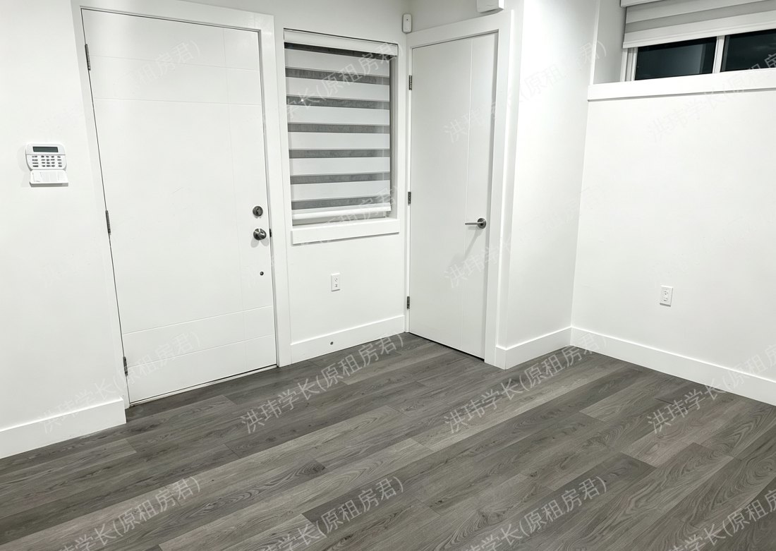 Duplex 双拼屋的独立套间公寓
