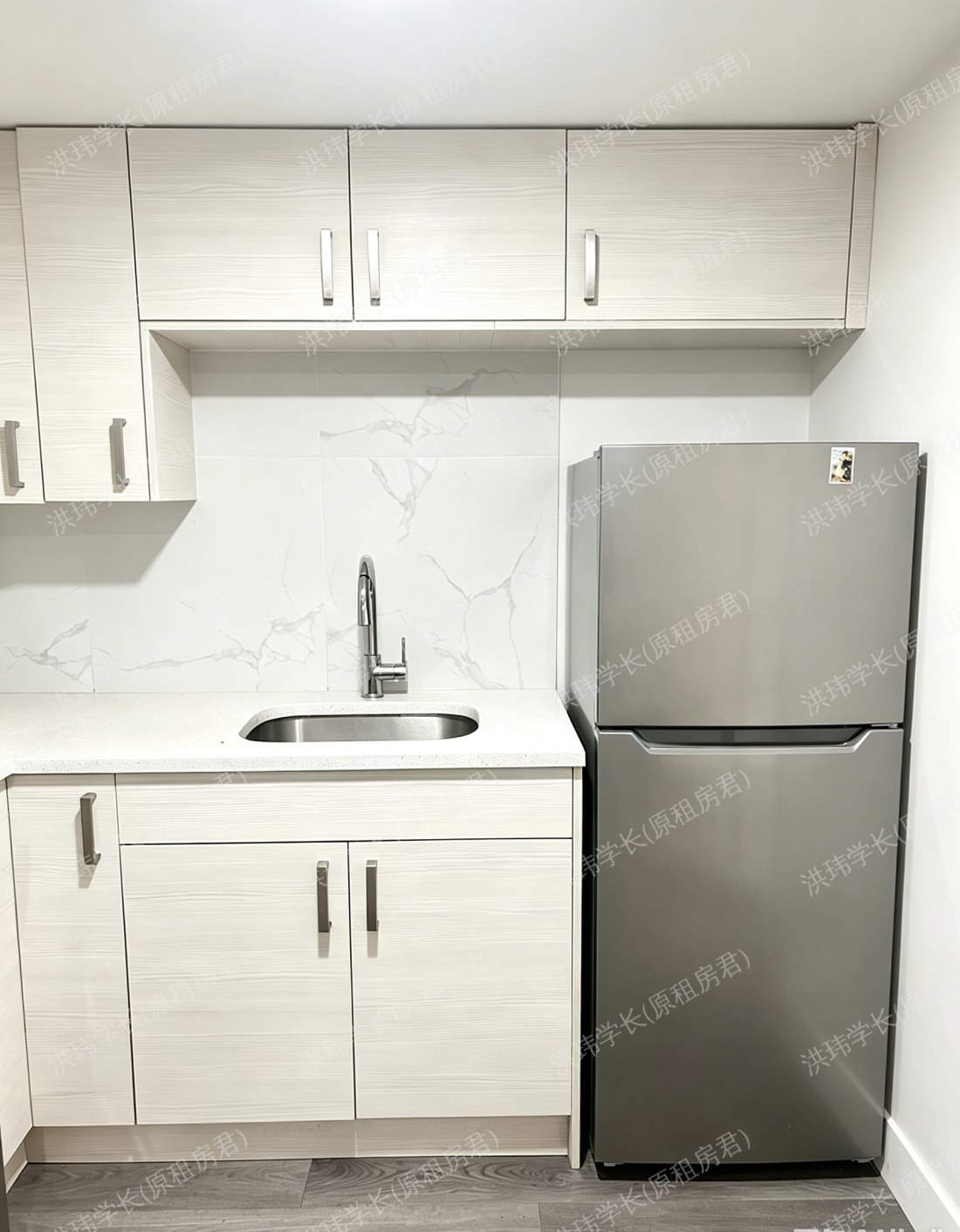 Duplex 双拼屋的独立套间公寓