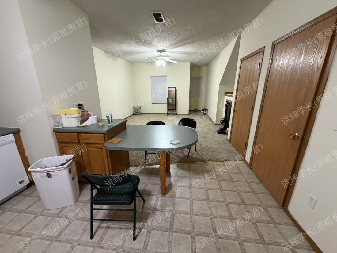 Carisbrooke Apartments公寓