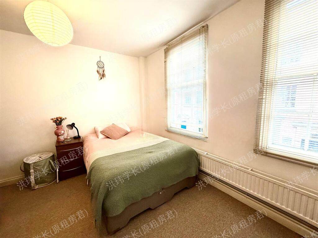 13 Cumberland St公寓