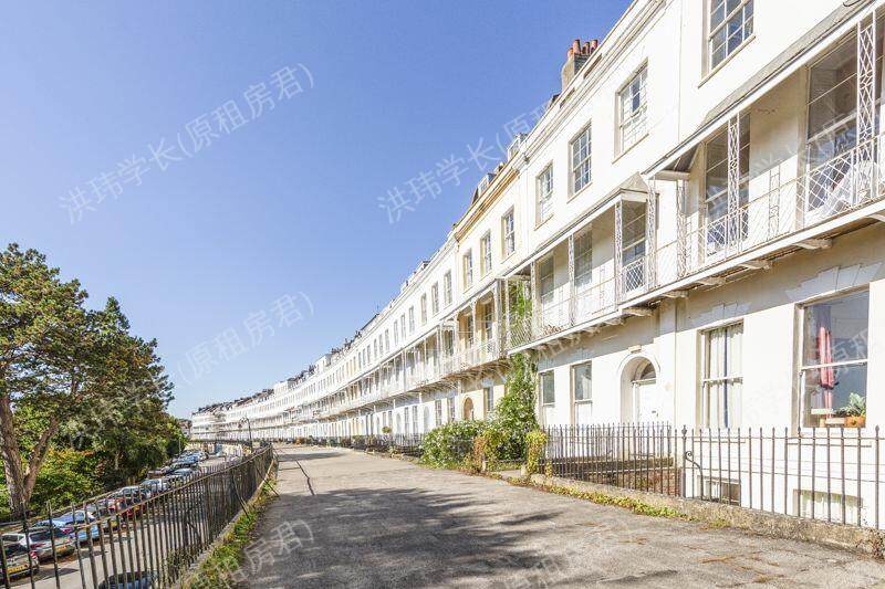 36-37 Royal York Cres公寓