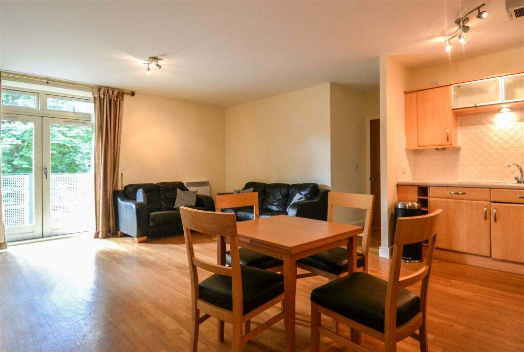 rooms picture