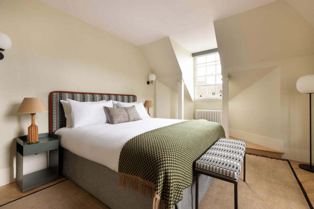 rooms picture