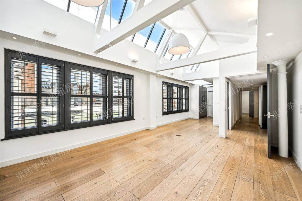 77 St Martin's Ln公寓