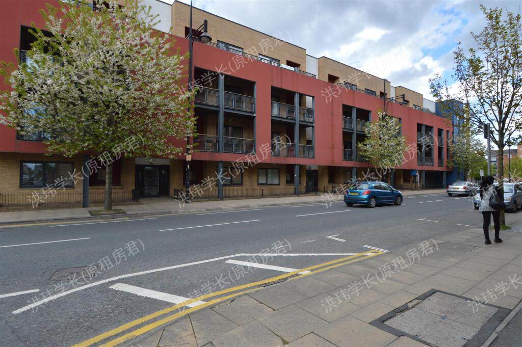 296E Stretford Rd公寓