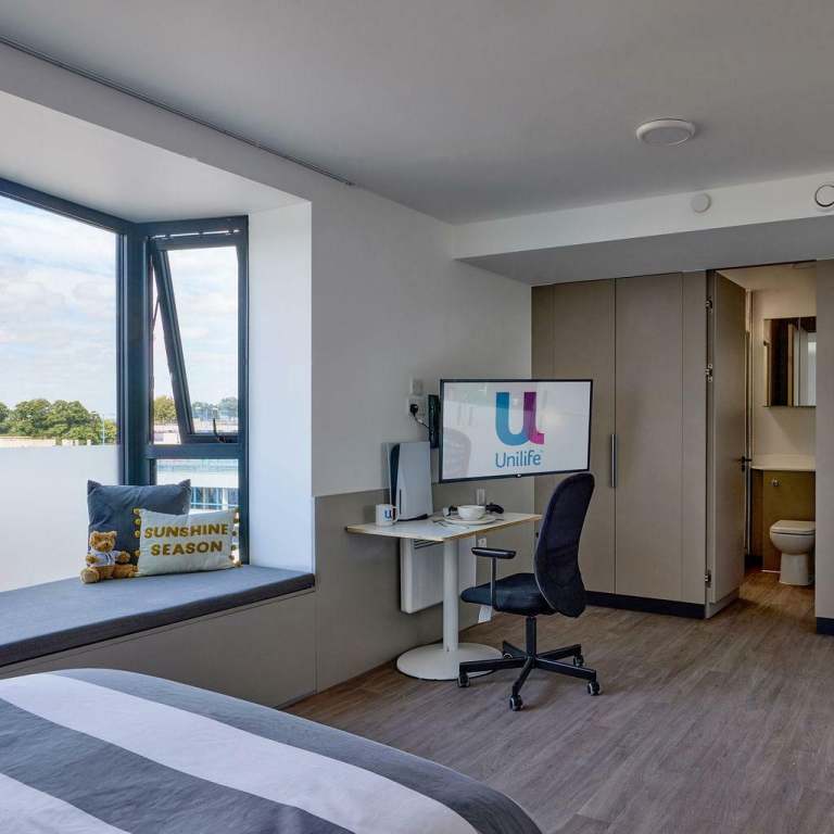 rooms picture