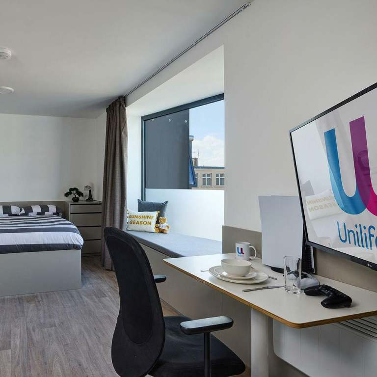 rooms picture
