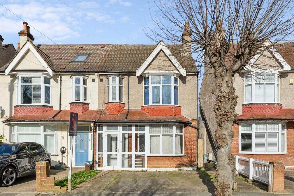 21 Camberley Ave.公寓