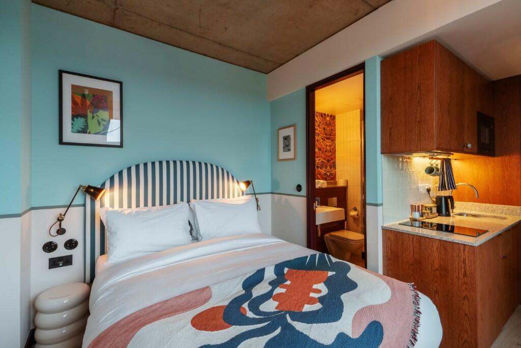 rooms picture