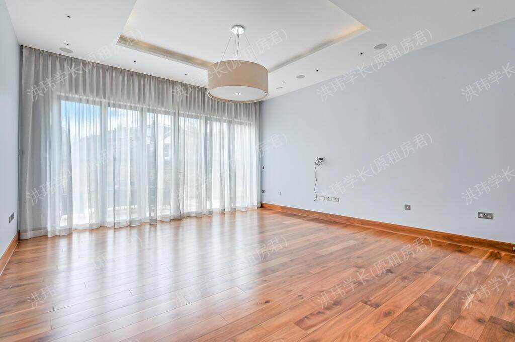 55 Kew Bridge Ct公寓