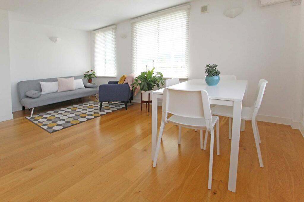 rooms picture