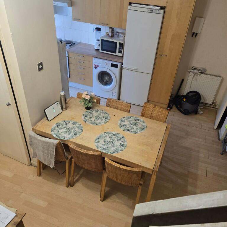rooms picture