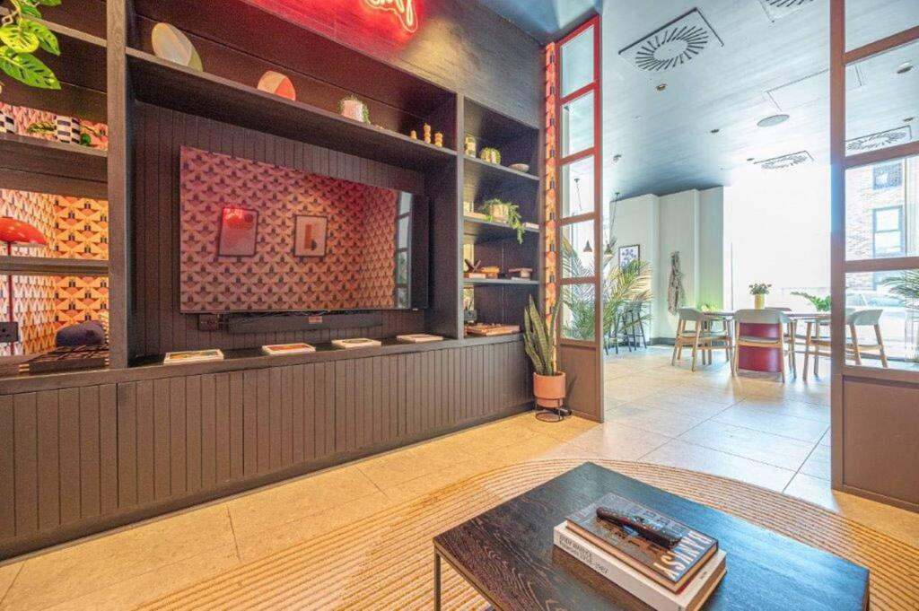 rooms picture