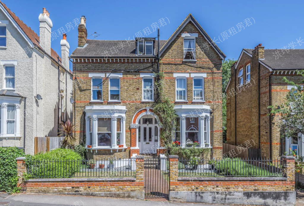 16 Darlaston Rd公寓