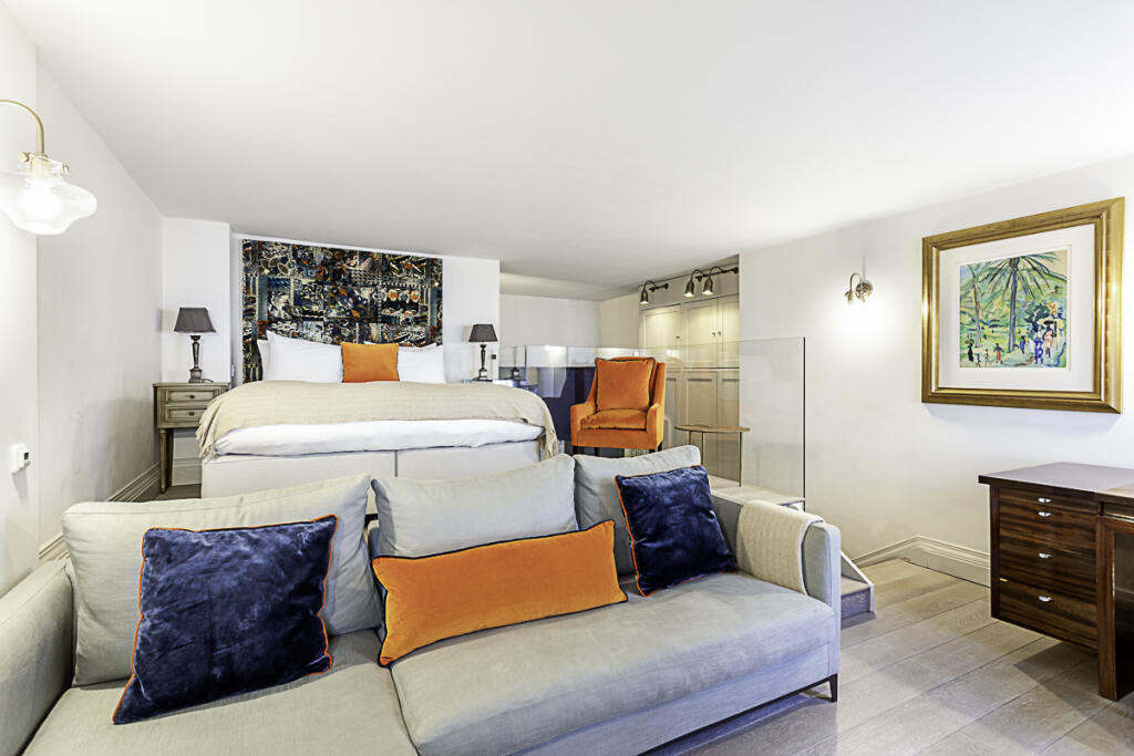 rooms picture