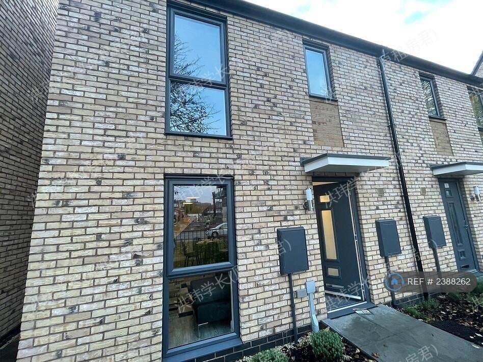 Charles Hope Apartments公寓
