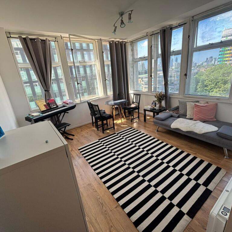 rooms picture