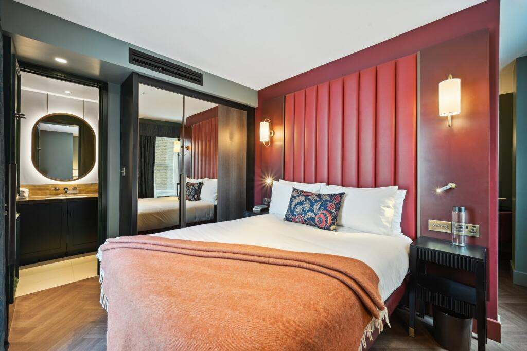 rooms picture