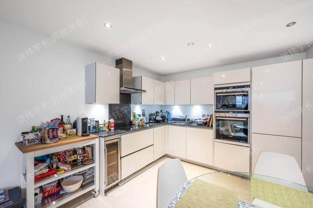 Regent Canalside Apartments公寓