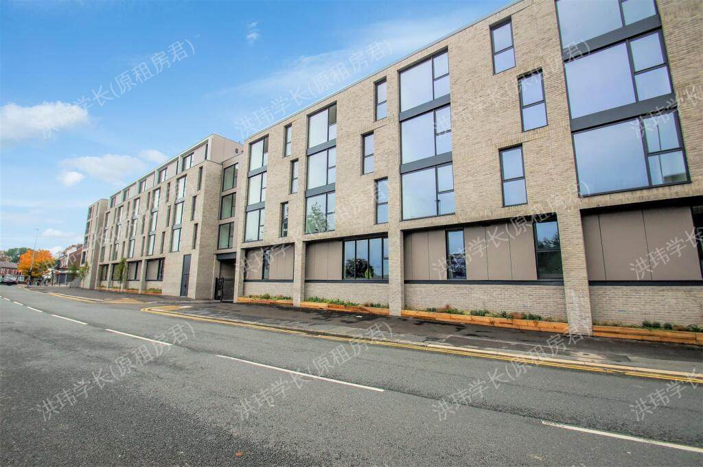 300 Lower Broughton Rd公寓