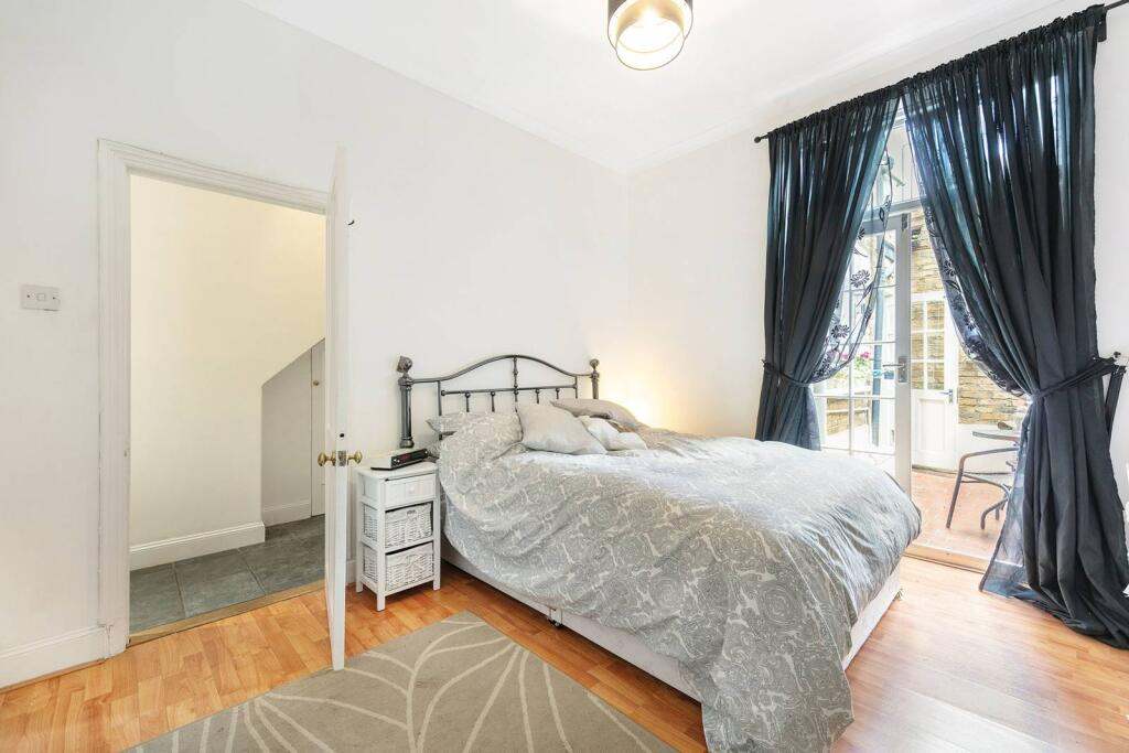 rooms picture