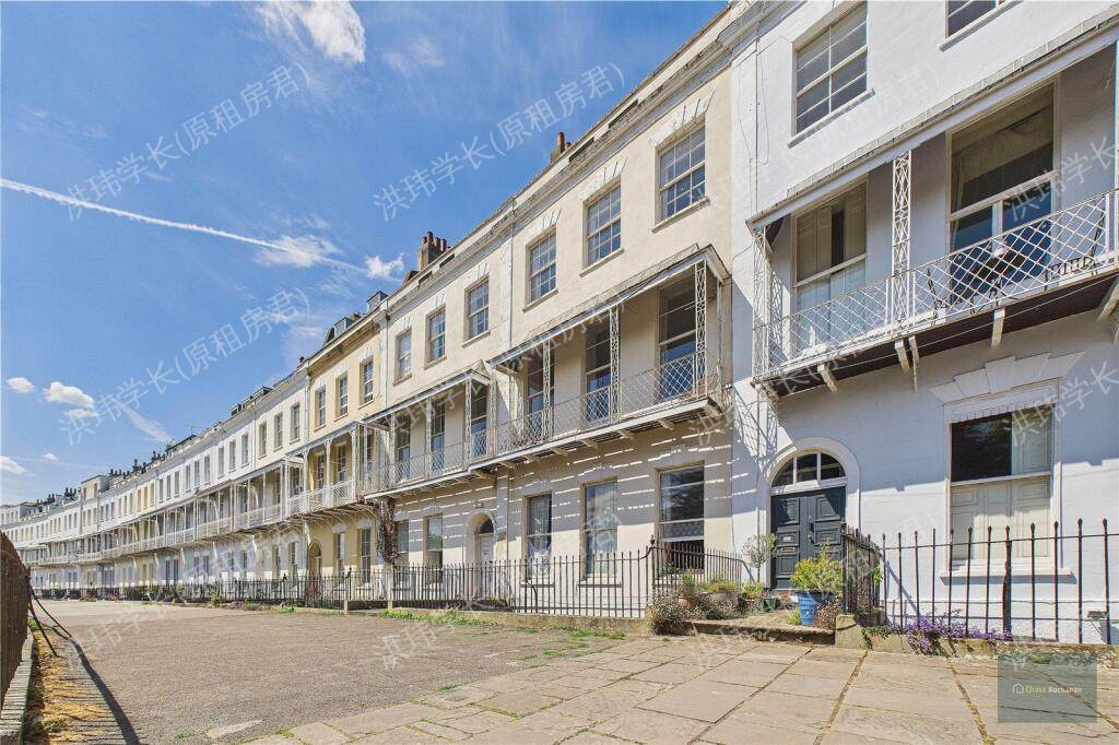 36-37 Royal York Cres公寓