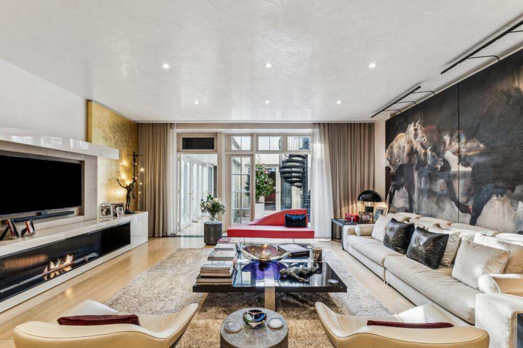 rooms picture