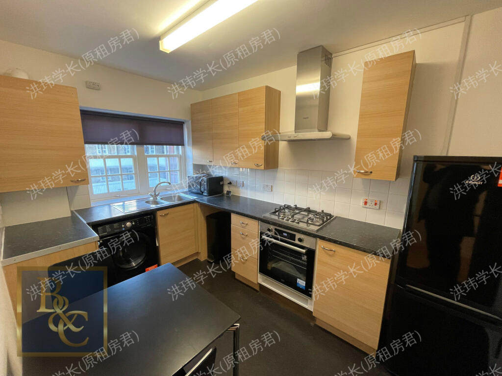 Bridgeway Street公寓