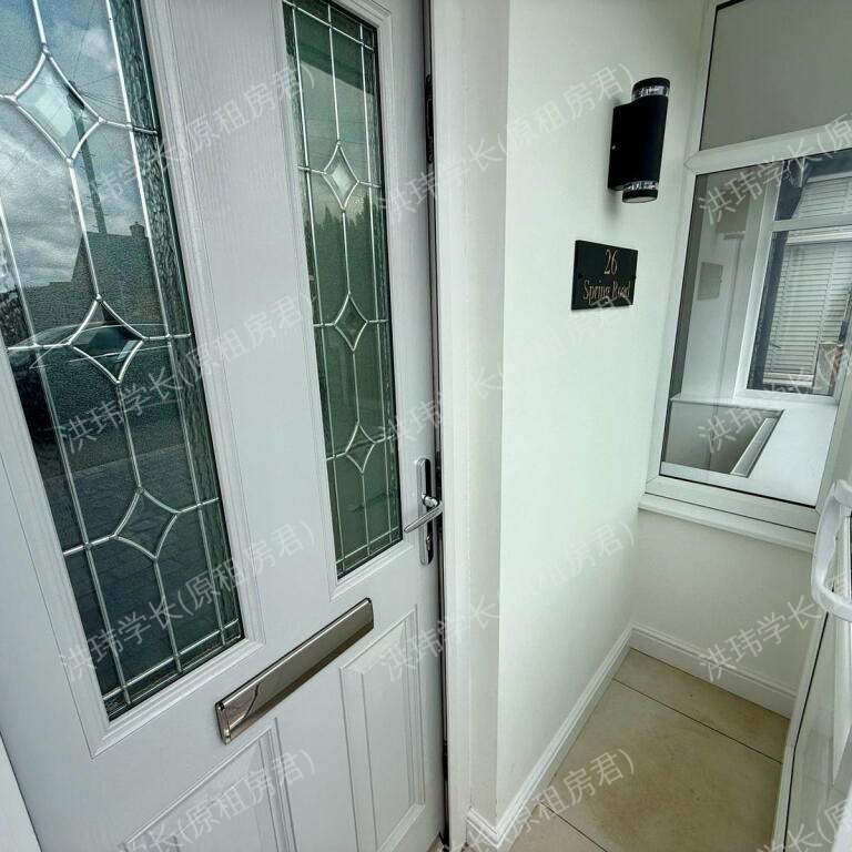 rooms picture