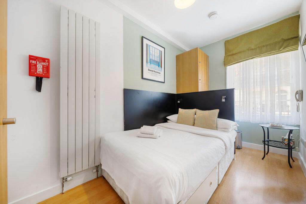 rooms picture