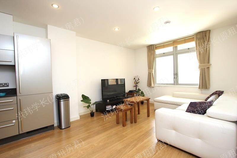 Caspian Apartments公寓