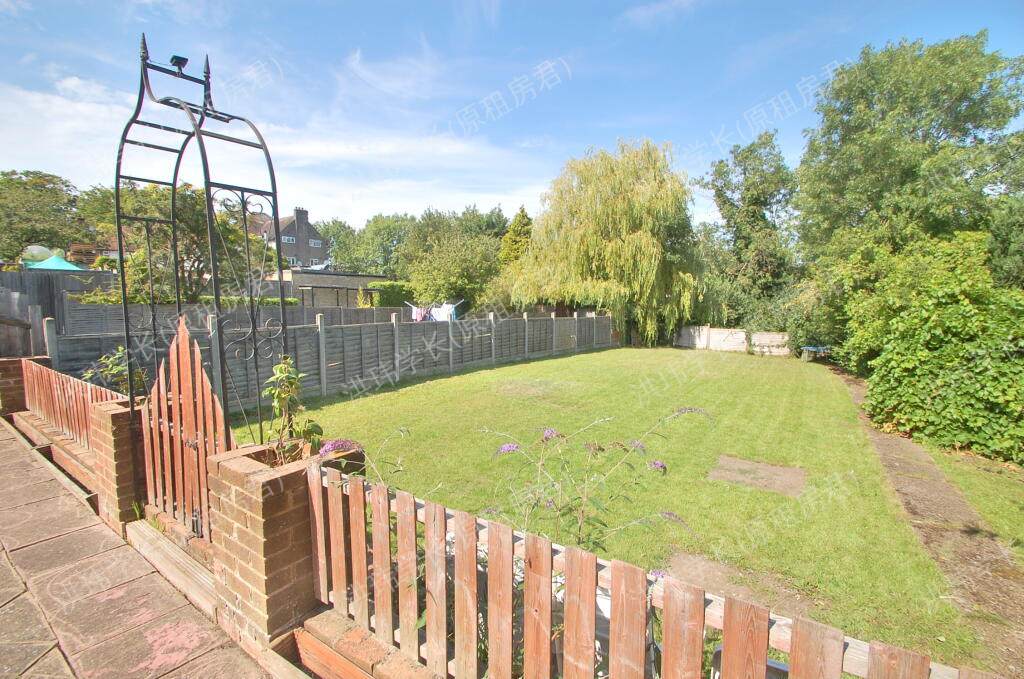 Goodfellows, Carshalton Lettings公寓