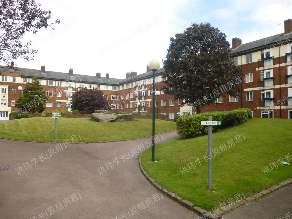 20 Thornfield St公寓