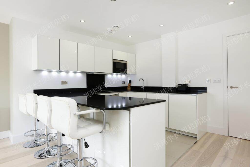 13 Thames Side公寓