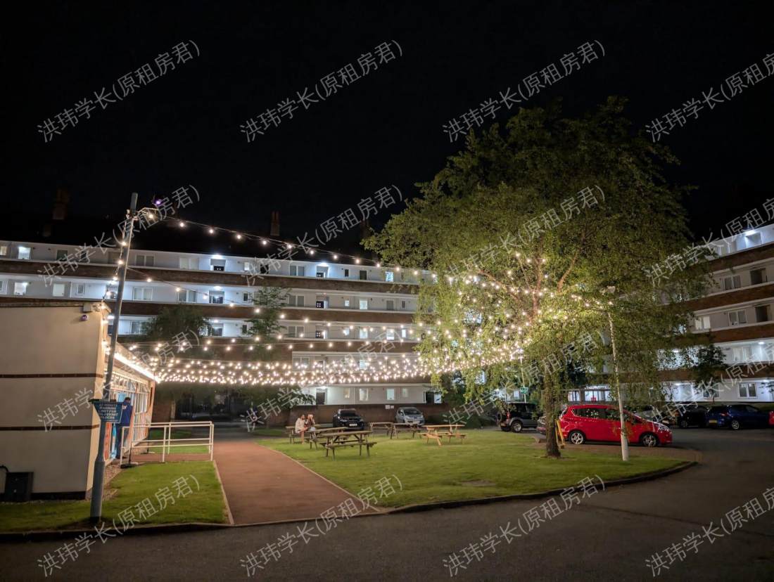 St Andrew's Gardens公寓