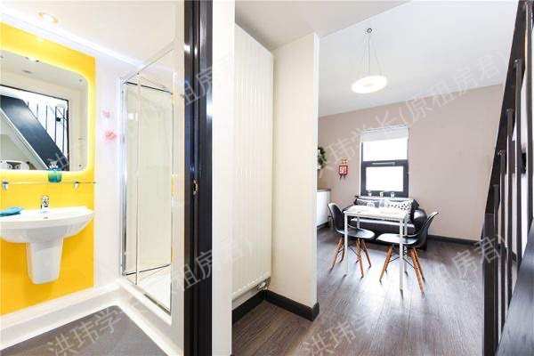 rooms picture