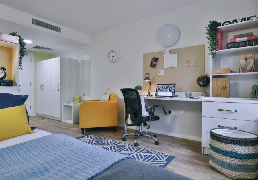 rooms picture