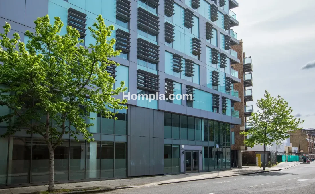 Moonraker Point apartment