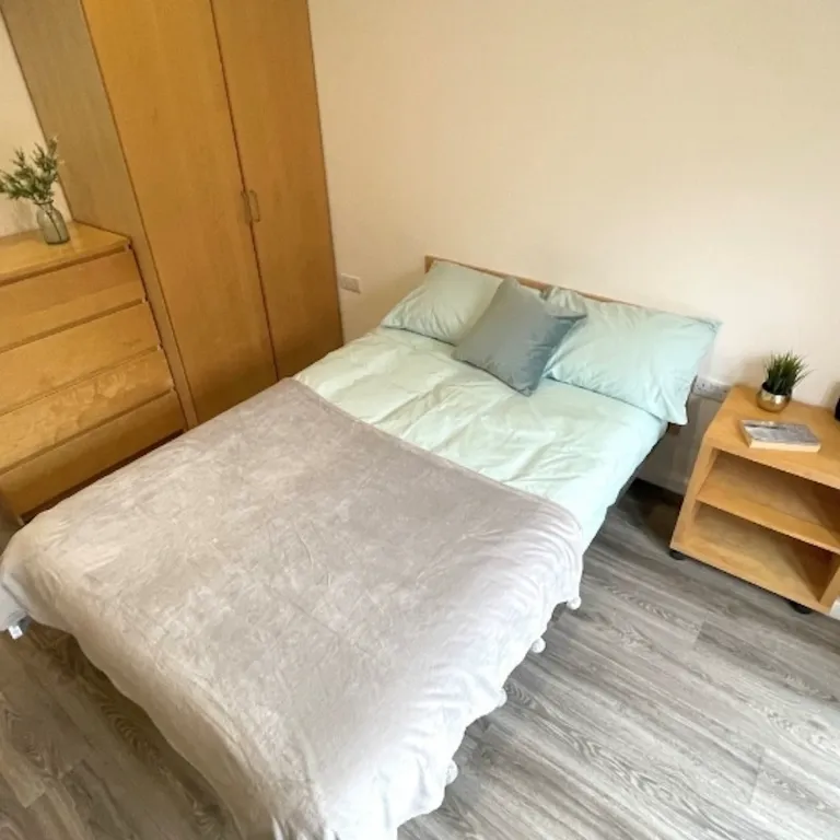 rooms picture