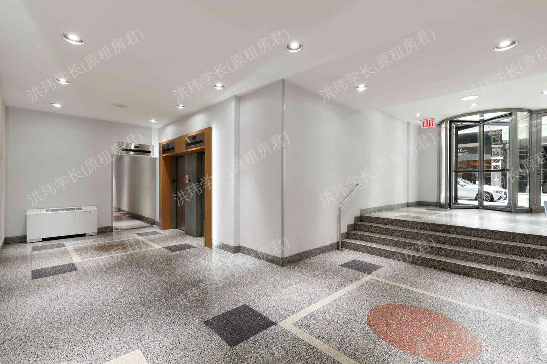 Park Towers South公寓