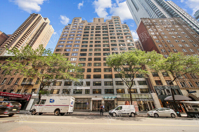 Park Towers South公寓