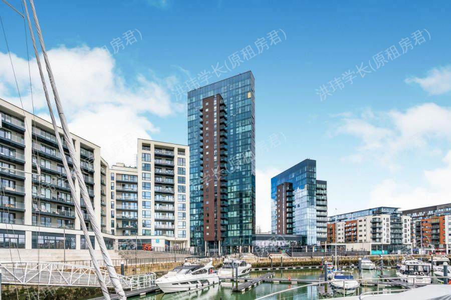 Moresby Tower & Hawkins Tower | Ocean Village公寓