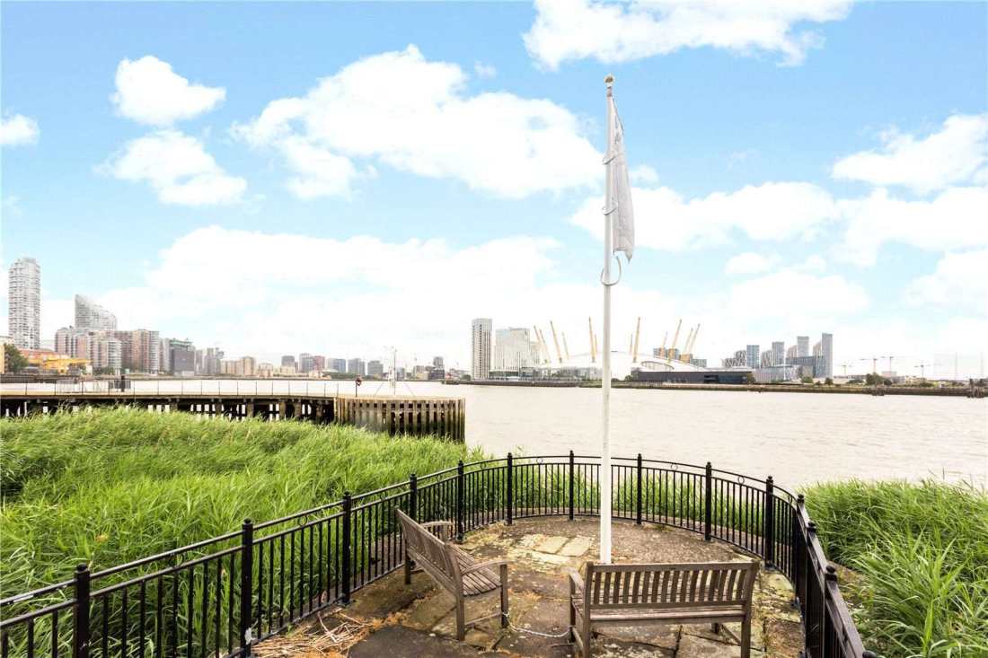 Canary Wharf / Isle of Dogs - Pierhead Lock公寓