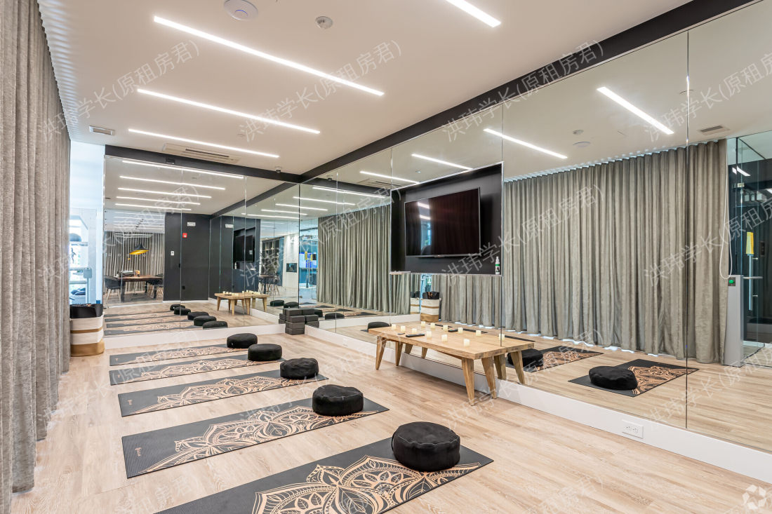 North Square Apartments at The Mill District公寓